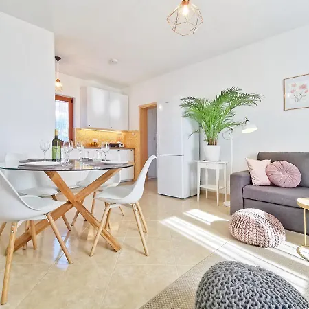 Artemis Apartment *